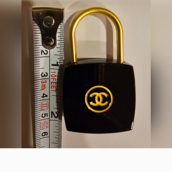 Chanel Lock and Key set - Picture 6 of 13